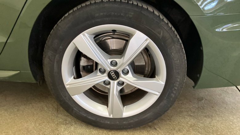 Audi A4 40 TDI 204 Quattro Sport 4dr S Tronic [17Inch  Alloy] Diesel Saloon
